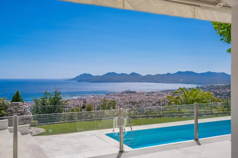 CANNES CALIFORNIE - GATED ESTATE - PANORAMIC SEA VIEWS