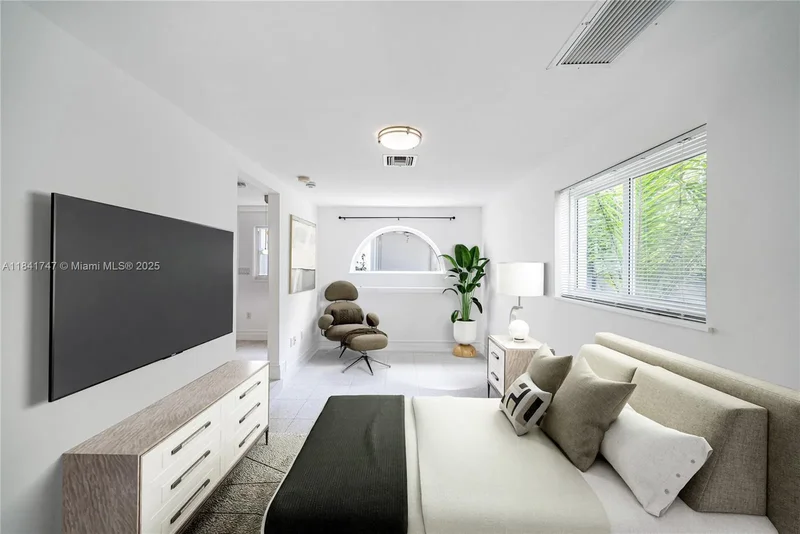 671 NE 57th St, Miami, Florida, United States. - Photo 39