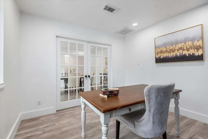 9410 Albury Drive, Houston, TX 77096, Houston, Texas, United States. - Photo 8