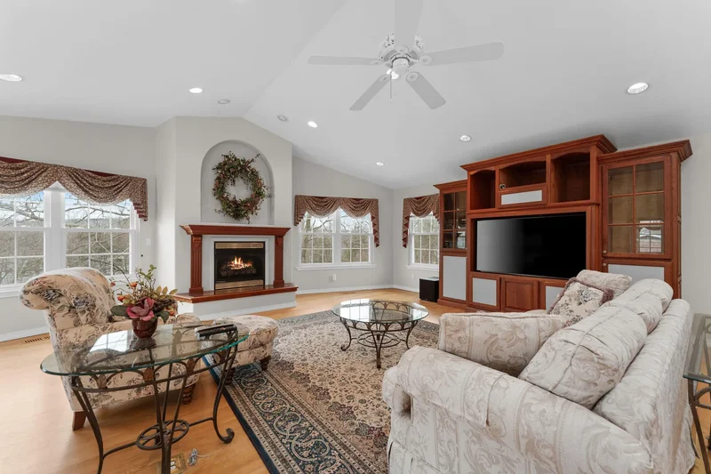 26071 S Royal Point Drive, Shell Knob, MO 65747, Shell Knob, Missouri, United States. - Photo 2