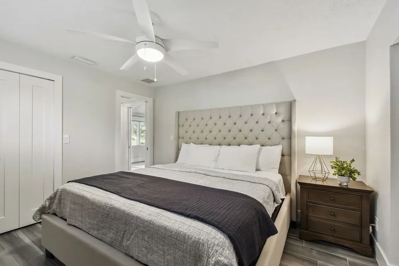 1514 Sea Gull Drive S, St Petersburg, FL 33707, St. Petersburg, Florida, United States. - Photo 33