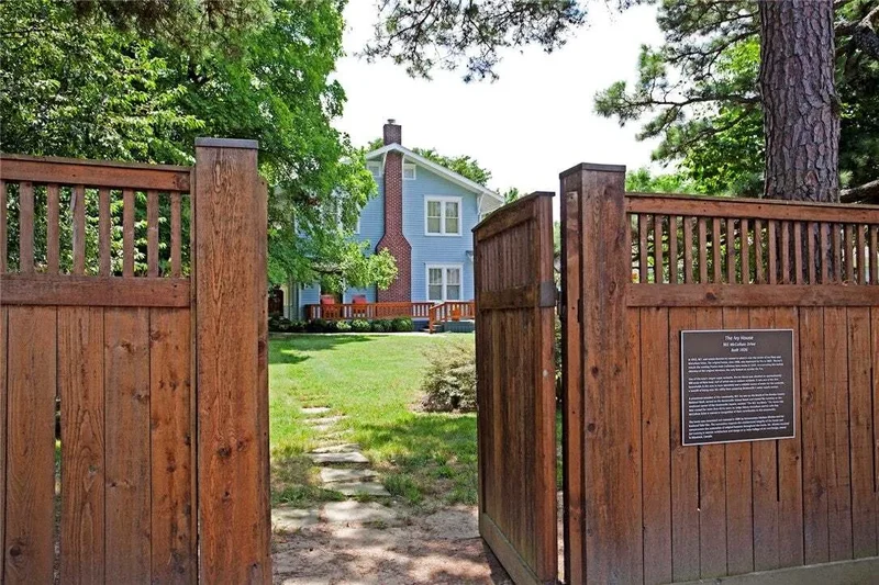901 Mccollum Drive, Bentonville, AR 72712, Cave Springs, Arkansas, United States. - Photo 5