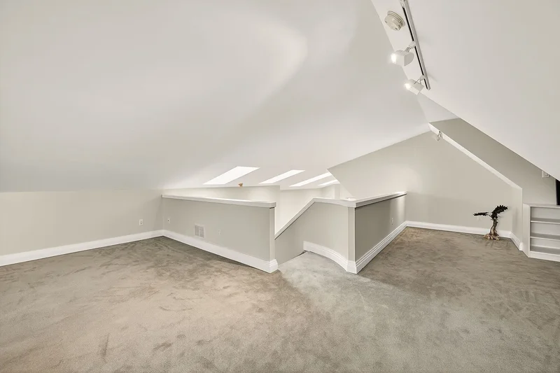 774 Old Dundas Rd, Hamilton, ON L9H 5E3, Hamilton, Ontario, Canada. - Photo 67