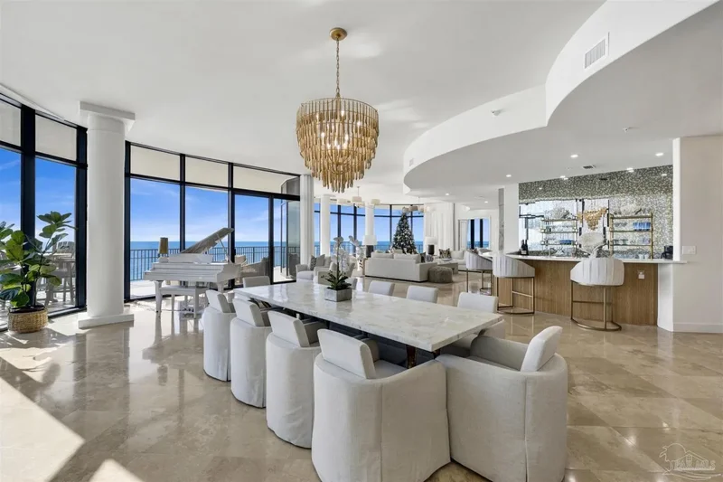 ULTRA-RARE FULLY FURNISHED PENTHOUSE RESIDENCE