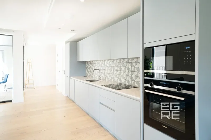 Clarendon Court, London, England, United Kingdom. - Photo 16