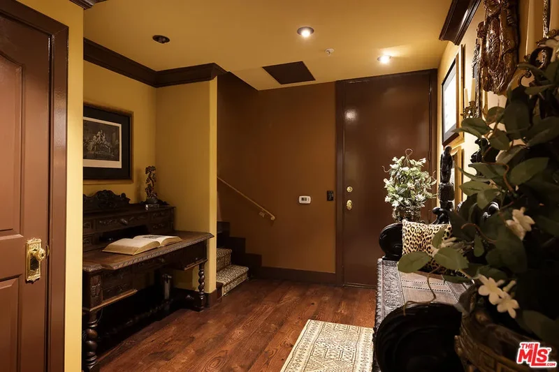 960 N Doheny Drive 306, West Hollywood, California, United States. - Photo 16