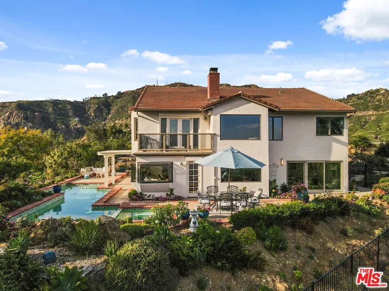 23255 W Paloma Blanca Drive, Malibu, California, United States. - Photo 59