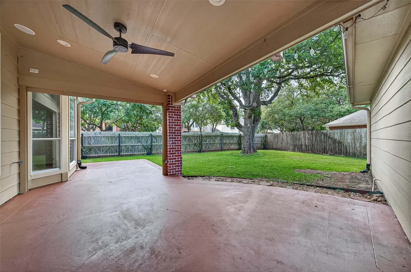 4742 Robins Way, Sugar Land, TX 77479, Sugar Land, Texas, United States. - Photo 12