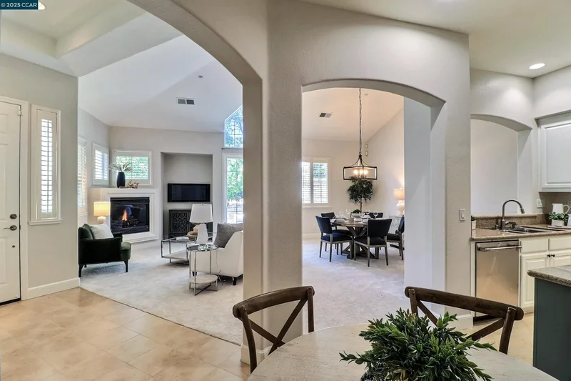 136 Sugarloaf Ct, Alamo, California, United States. - Photo 25