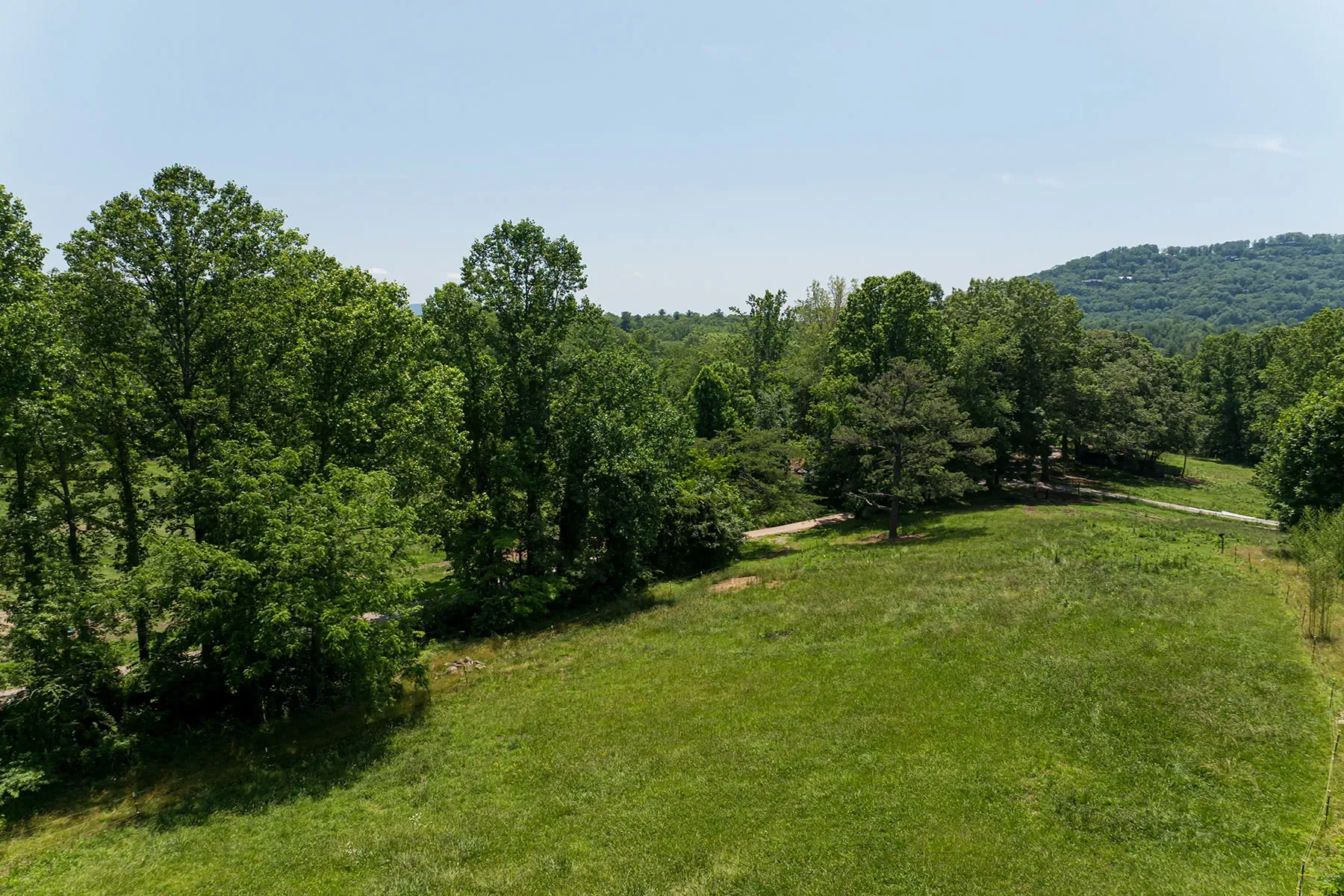 173 Avery Creek Road, Arden, NC 28704, Arden, North Carolina, United States. - Photo 27