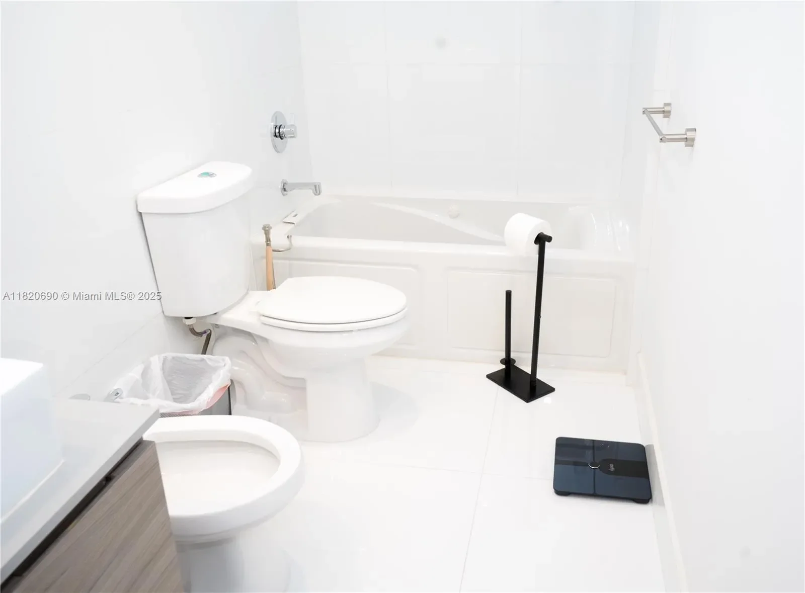 2836 W Trade Ave 2836, Miami, Florida, United States. - Photo 12