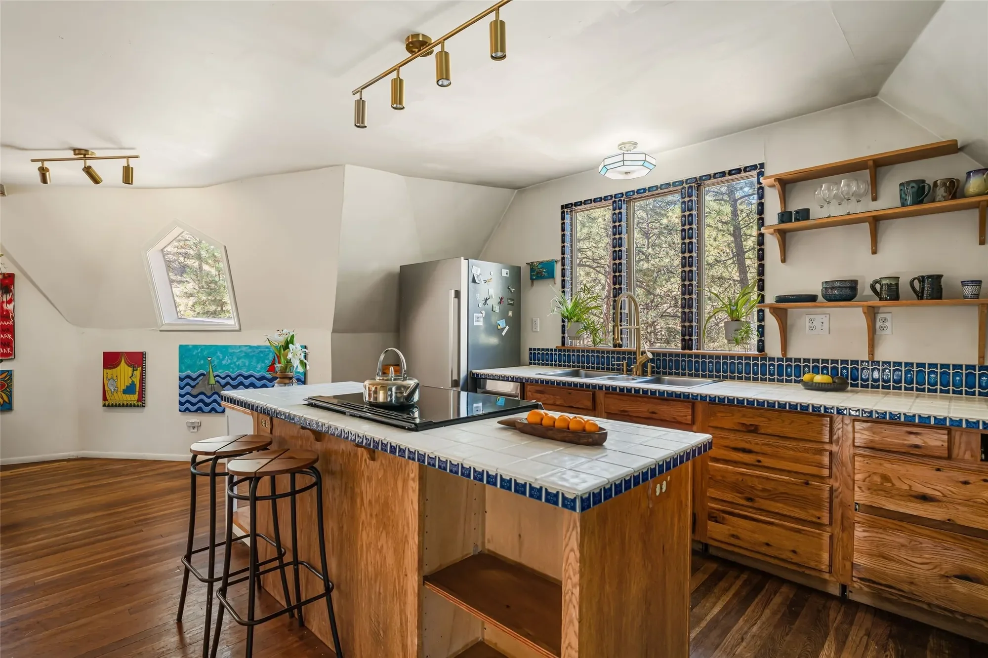 136 Overlook Road, Santa Fe, NM 87505, Santa Fe, New Mexico, United States. - Photo 3