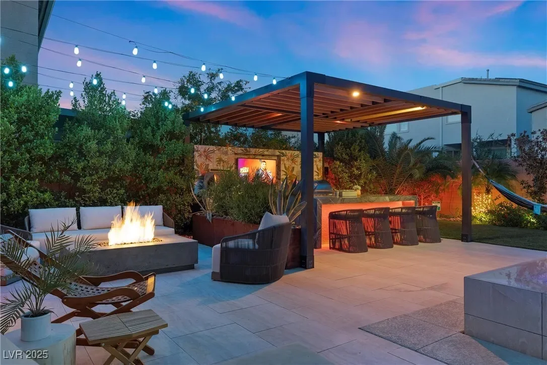 8620 Grove Mill Court, Las Vegas, Nevada, United States. - Photo 4