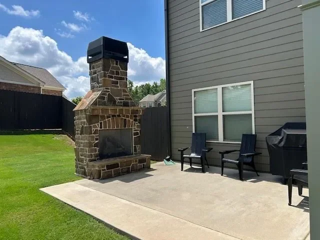 Exterior photo 3