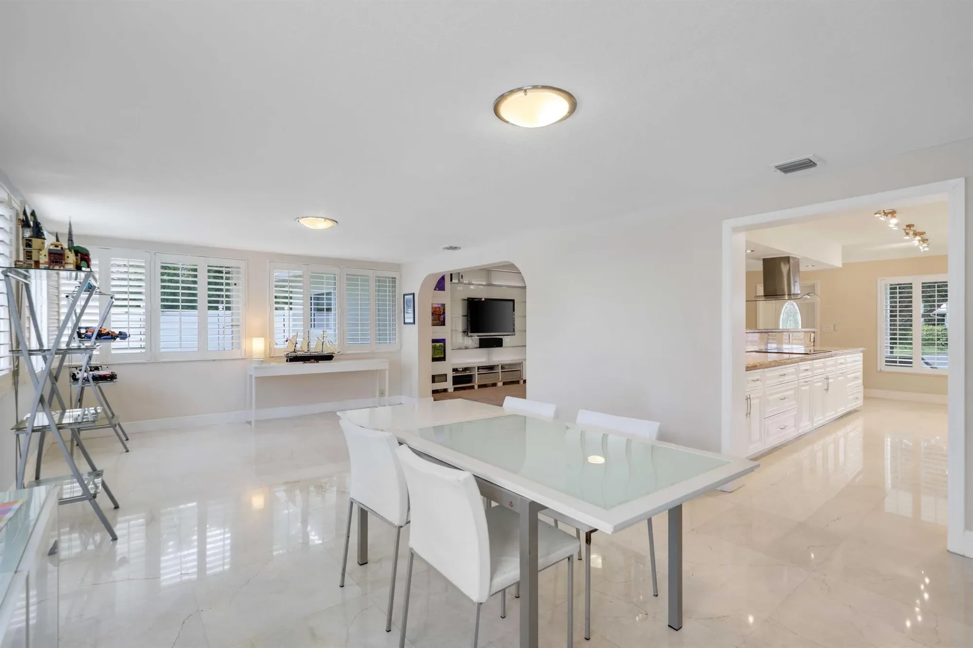 4220 NE 26th Terrace, Lighthouse Point, Florida, United States. - Photo 10