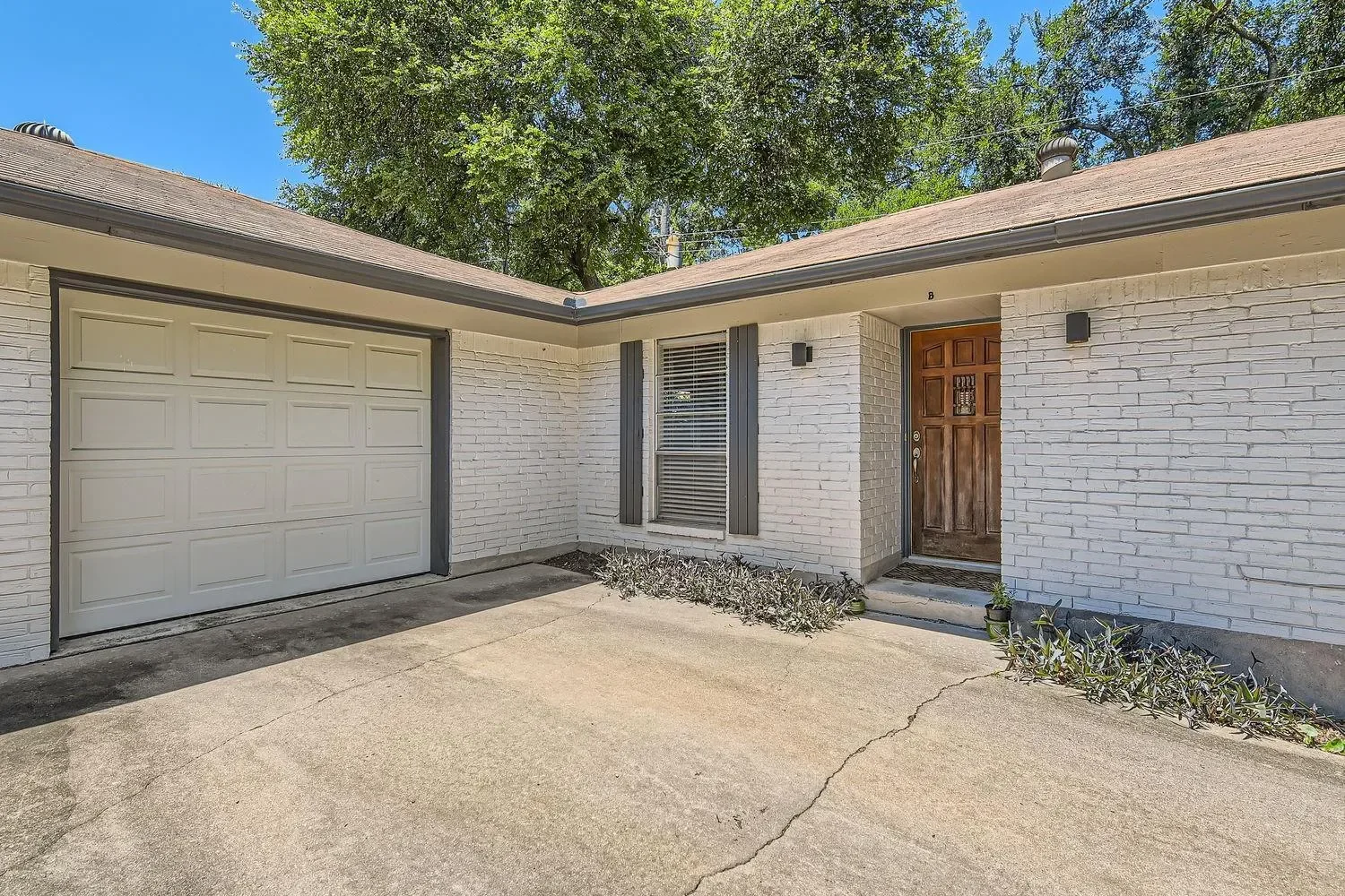 3404 South Oak DR, Austin, Texas, United States. - Photo 4