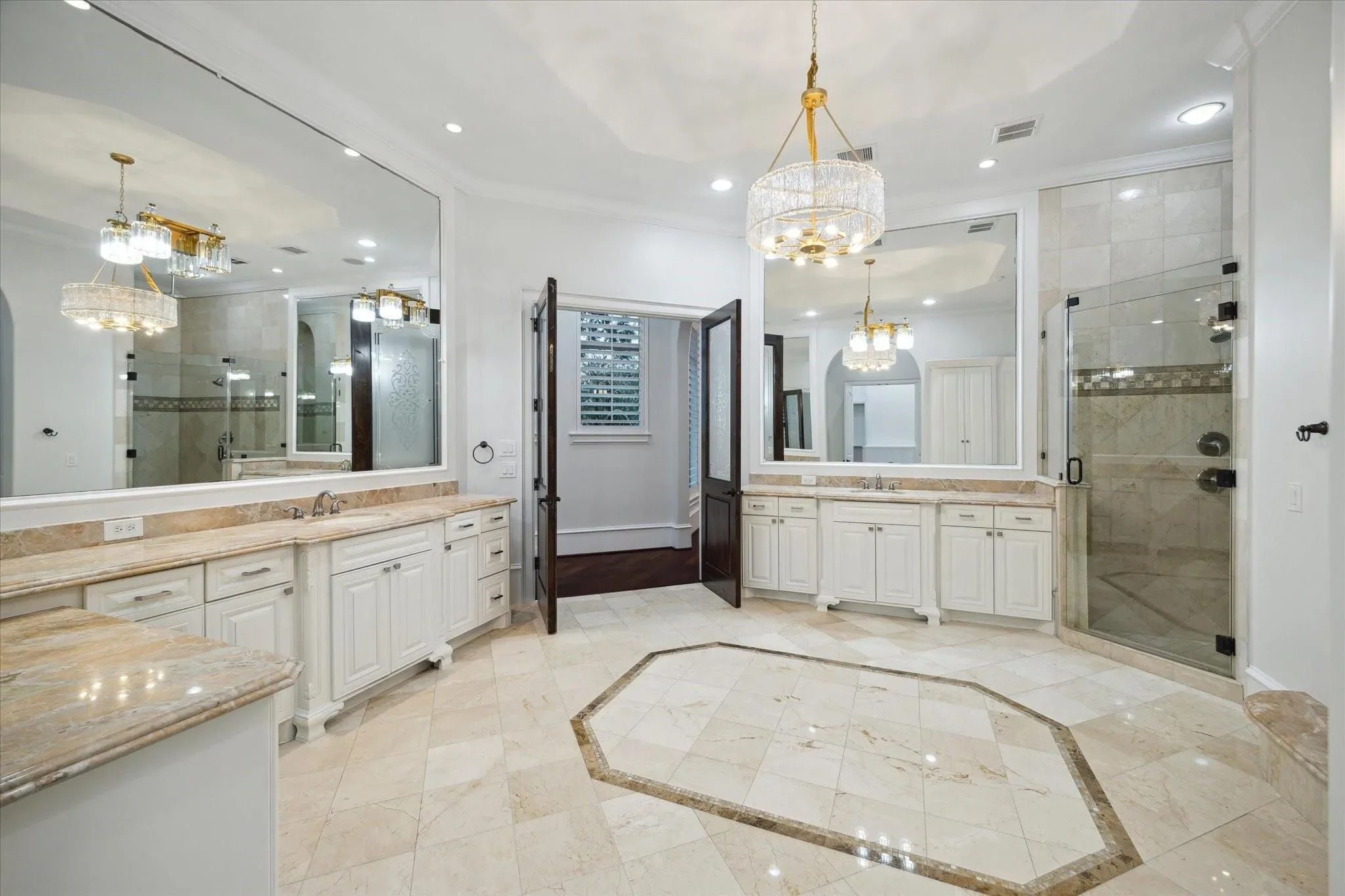 5101 Huckleberry Circle, Houston, Texas, United States. - Photo 23