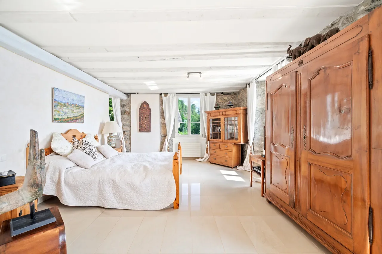 Gallery photo 12