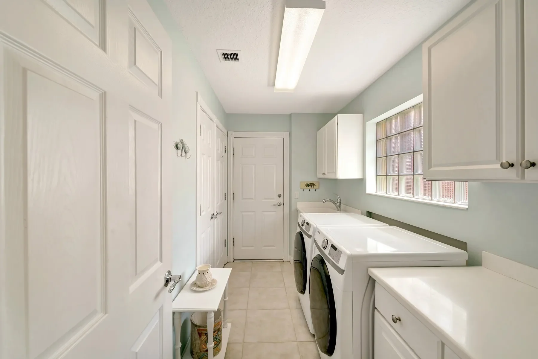 5465 Dominica Street , Vero Beach, FL 32967, Vero Beach, Florida, United States. - Photo 19