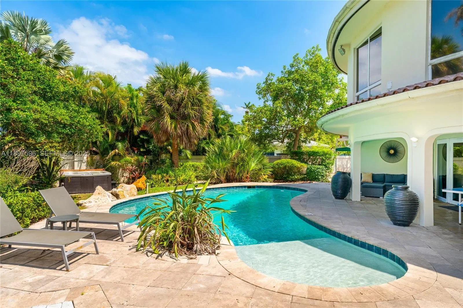1809 Coral Gardens Dr, Fort Lauderdale, Florida, United States. - Photo 35