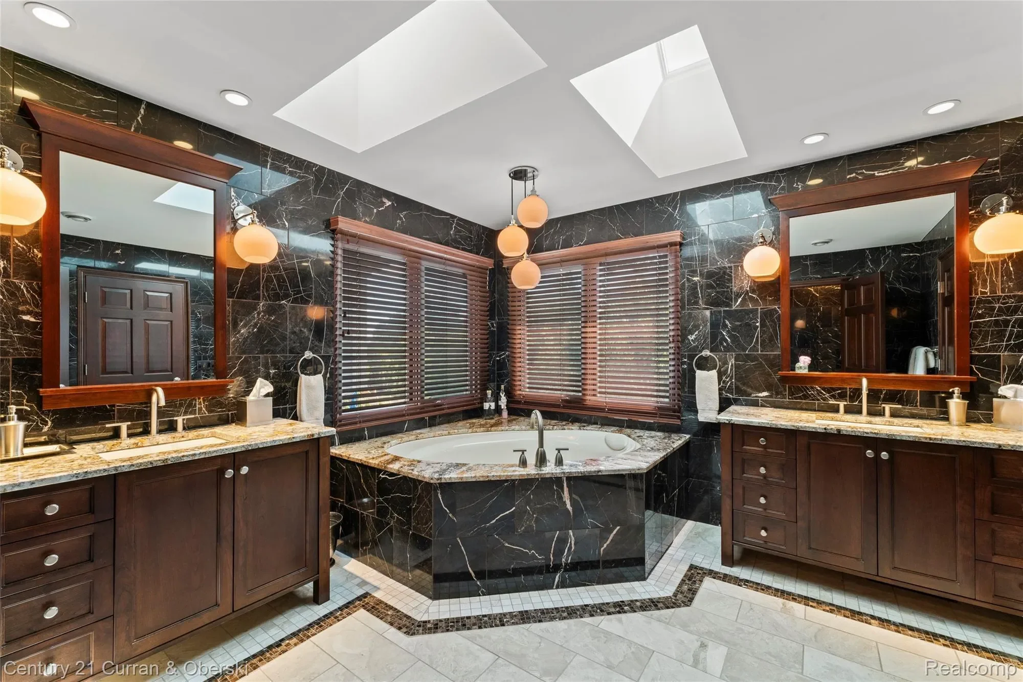 1555 Wandrei Court, Commerce Charter Township, MI 48382, Commerce Charter Township, Michigan, United States. - Photo 26
