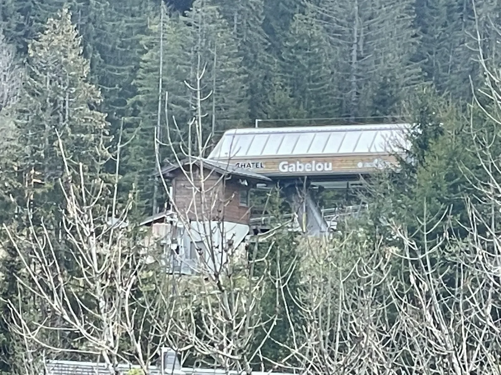 Exterior photo 7