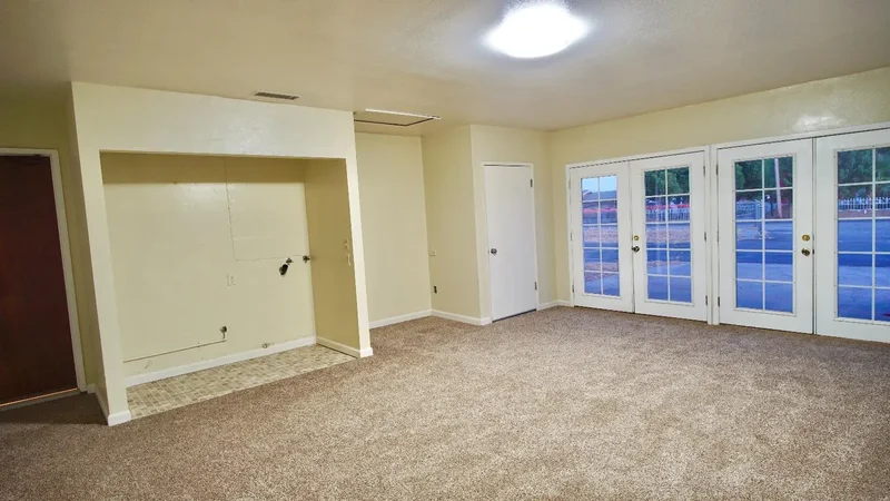4694 W Shields Avenue, Fresno, CA 93722, Fresno, California, United States. - Photo 4