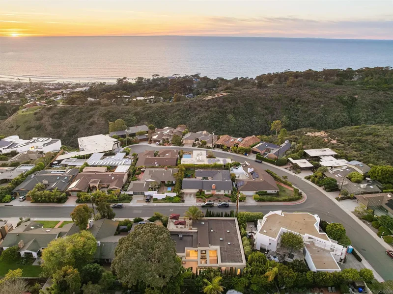8751 Glenwick Ln, San Diego, California, United States. - Photo 14