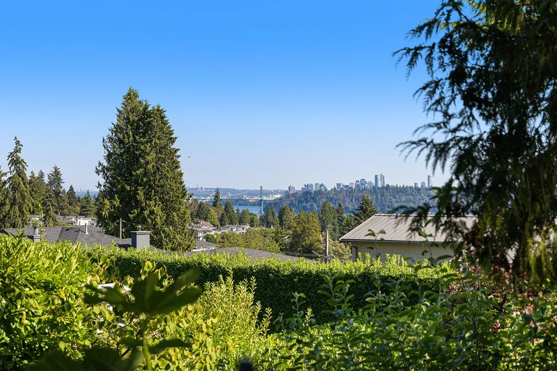 2234 Ottawa Avenue, West Vancouver, BC V7V 2S6, West Vancouver, British Columbia, Canada. - Photo 6