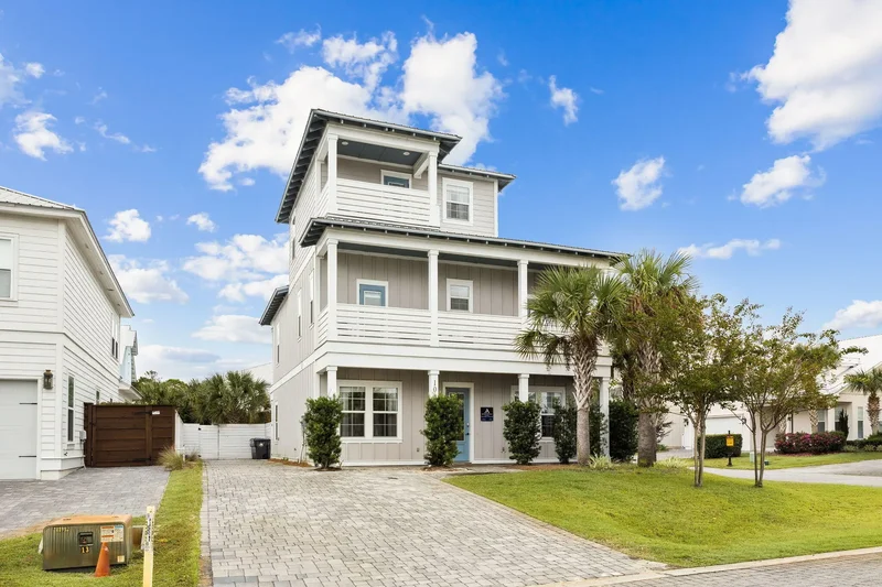 Miramar Beach, Florida, United States. - Photo 50