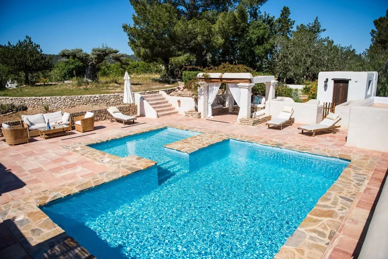 2 lovingly restored houses in the heart of nature, adjoining and forming an exclusive complex near S
