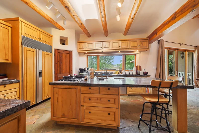 11 KOONTZ Road, Corrales, NM 87048, Corrales, New Mexico, United States. - Photo 10