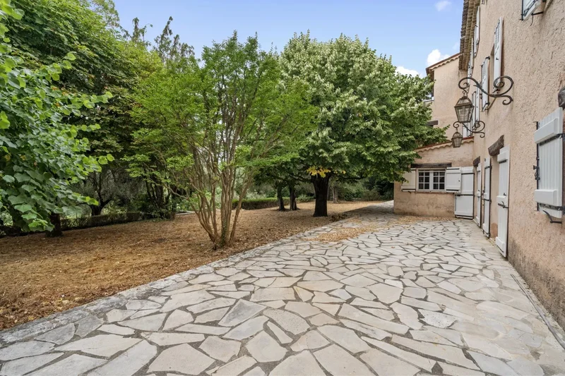 Grasse, Provence-Alpes-Côte d'Azur, France. - Photo 5