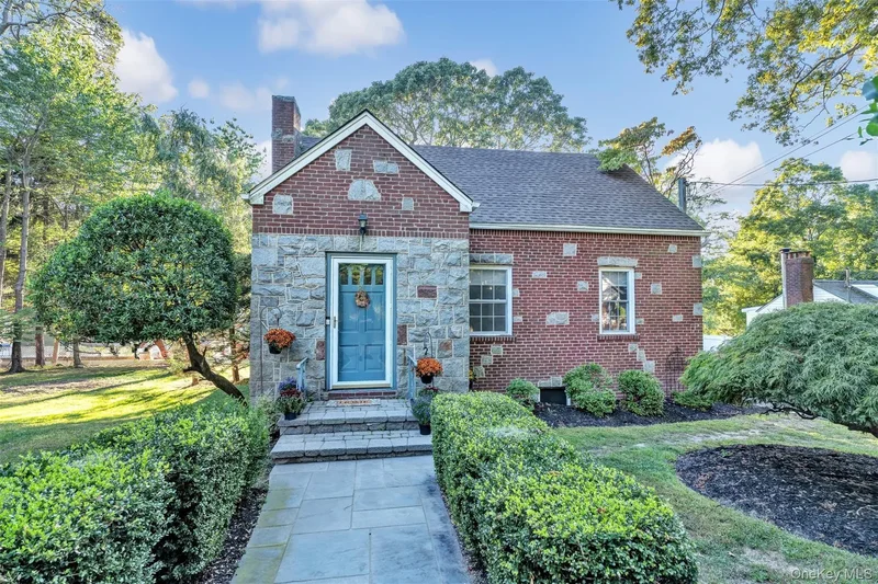 81 Beach Road, Wading River, New York, United States. - Photo 7