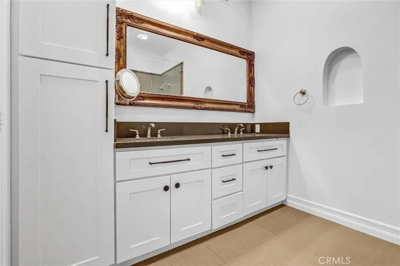22202 Avenue San Luis, Los Angeles, California, United States. - Photo 18