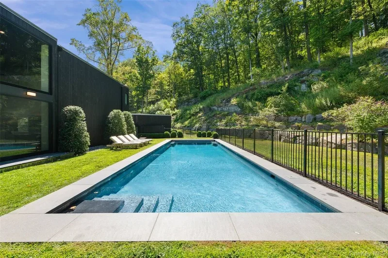 147 Mianus River Road, Bedford, New York, United States. - Photo 21