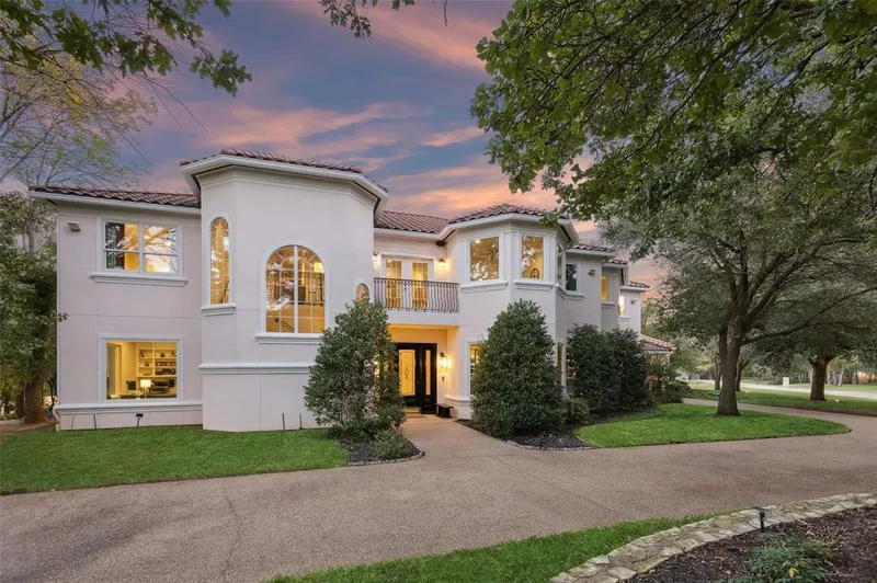 2025 Breaker Lane, Lewisville, Texas, United States. - Photo 20