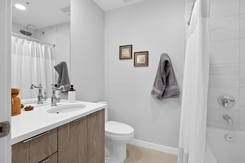 1701 - 1151 Sunset Drive, Kelowna, British Columbia, Canada. - Photo 30