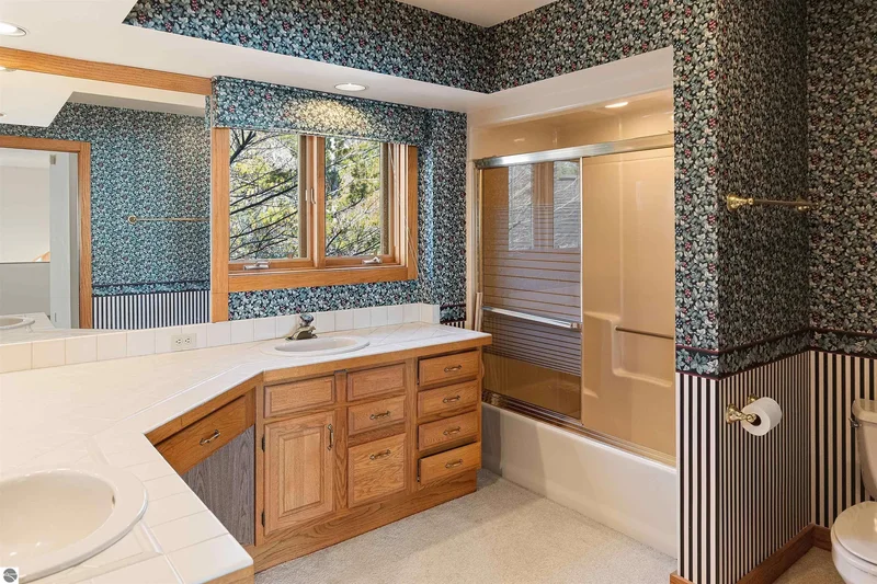 14088 Bluff Road, Traverse City, MI 49686, Traverse City, Michigan, United States. - Photo 39