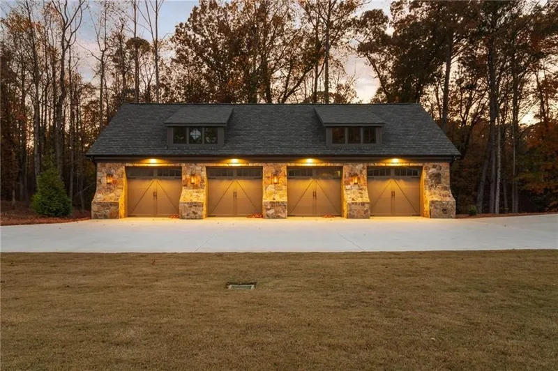6091 GC Crow Road, Flowery Branch, Georgia, United States. - Photo 9