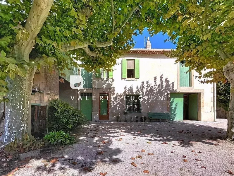 Mas Bourgeois, 15 minutes from Saint-Rémy-de-Provence