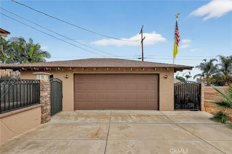 951 W Kendall, Corona, California, United States. - Photo 36