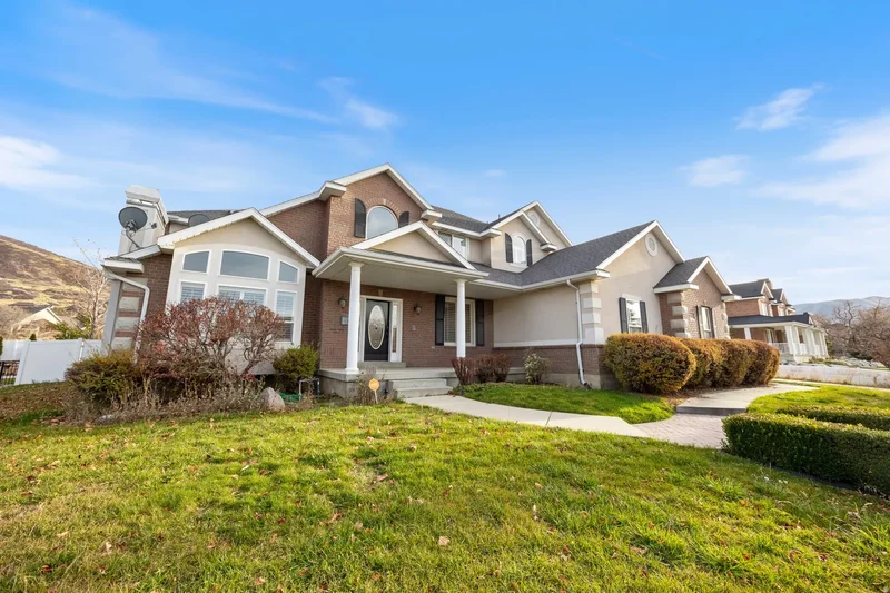 13353 S PEACH ORCHARD CT, Draper, Utah, United States. - Photo 4