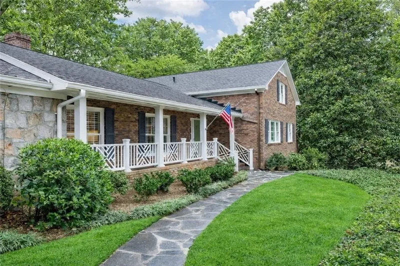 Single Family Residence in Atlanta