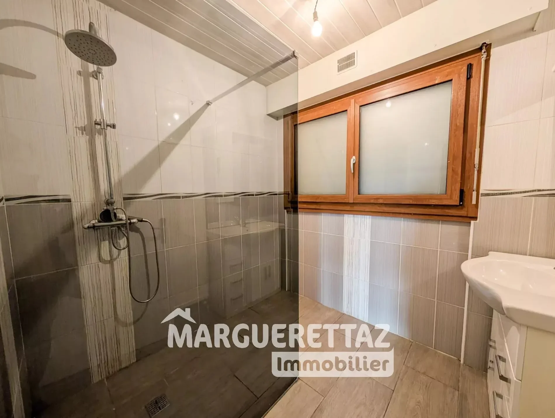 Gallery photo 3
