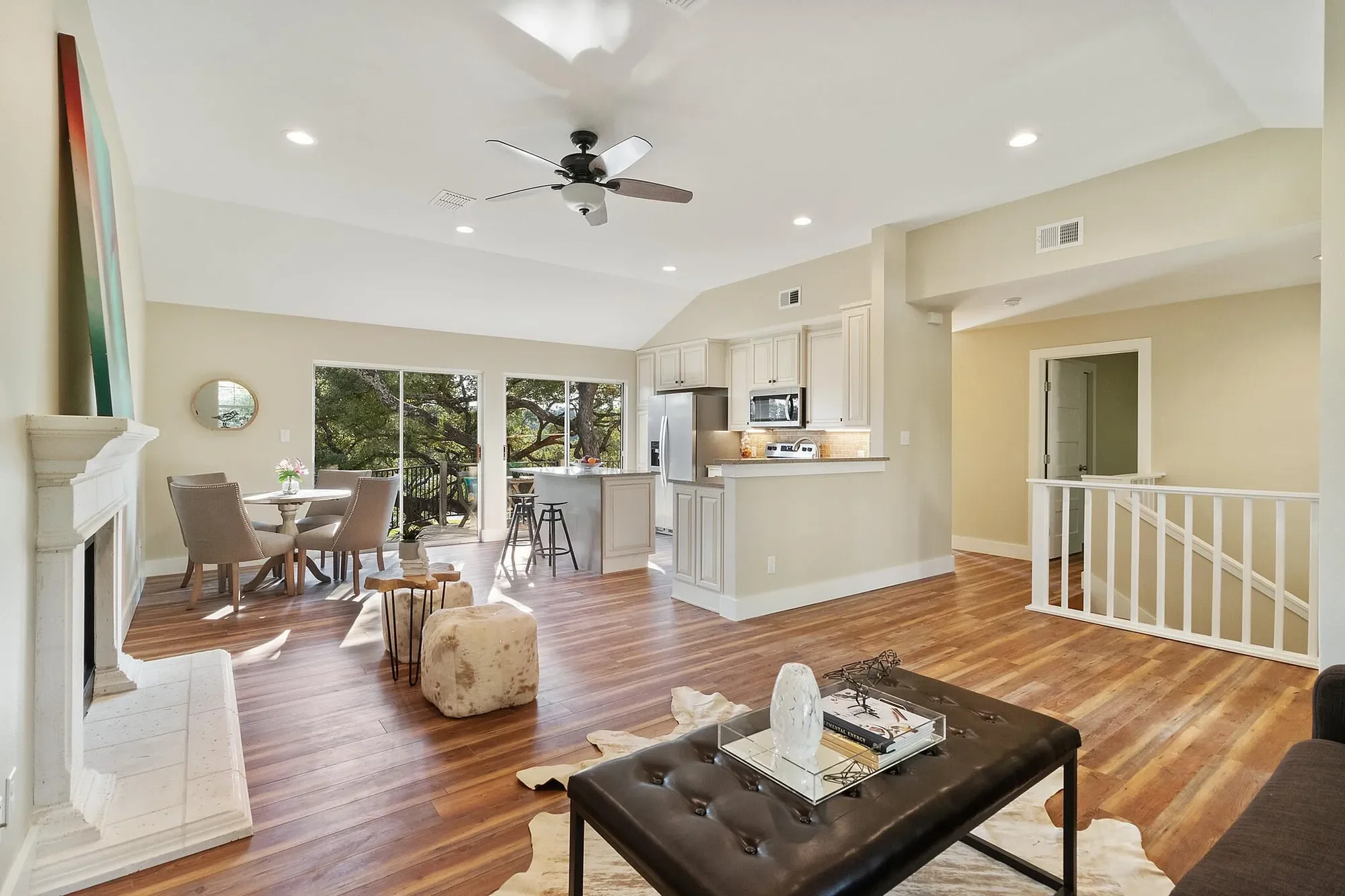 25201 & 25203 Lakeview DR, Spicewood, Texas, United States. - Photo 1