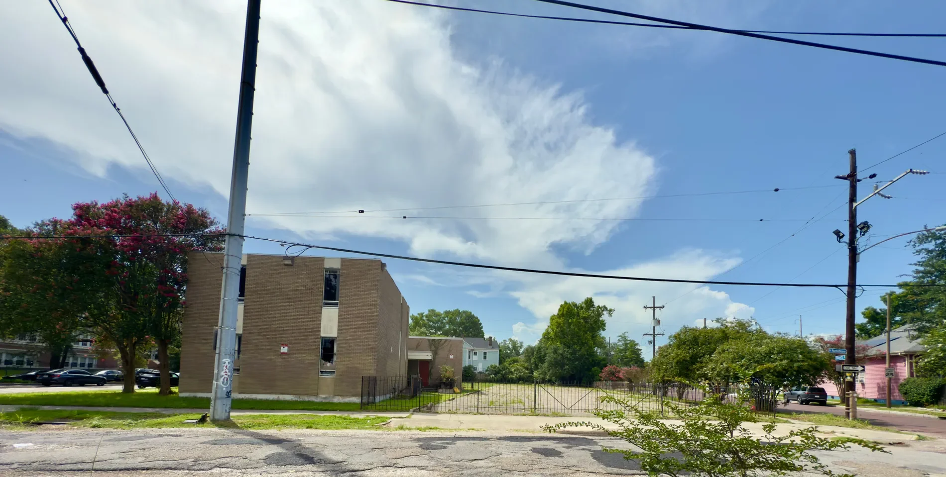 2401 Esplanade Avenue , New Orleans, LA 70119, New Orleans, Louisiana, United States. - Photo 2
