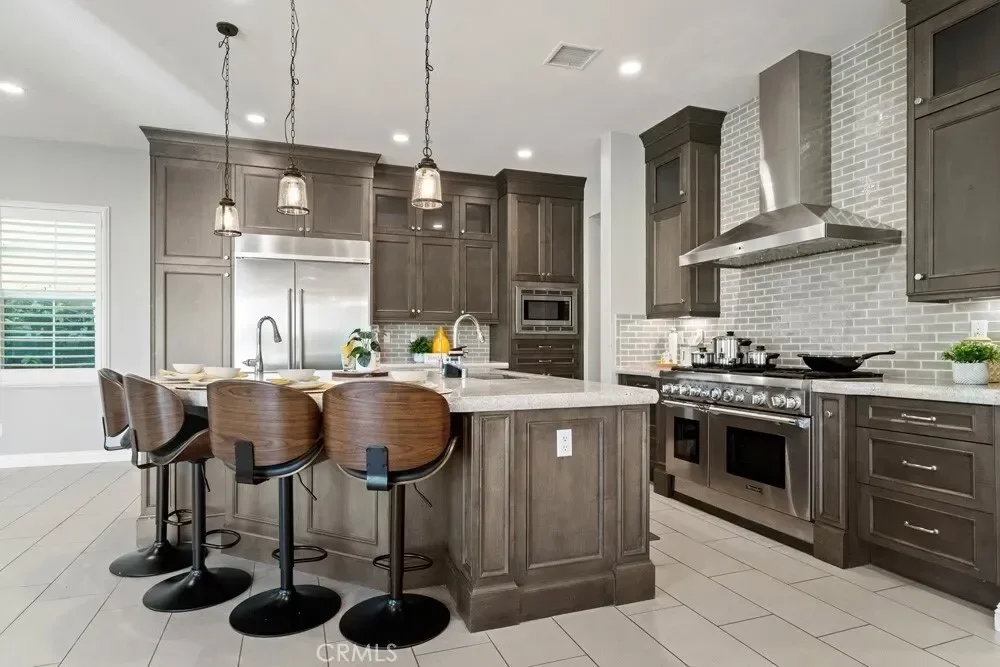 117 Cruiser, Irvine, California, United States. - Photo 2