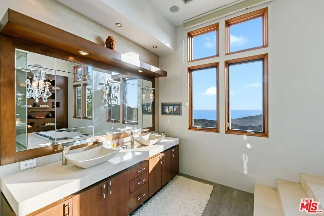 301 Loma Metisse Rd, Malibu, CA, 90265, USA, Malibu, California, United States. - Photo 12