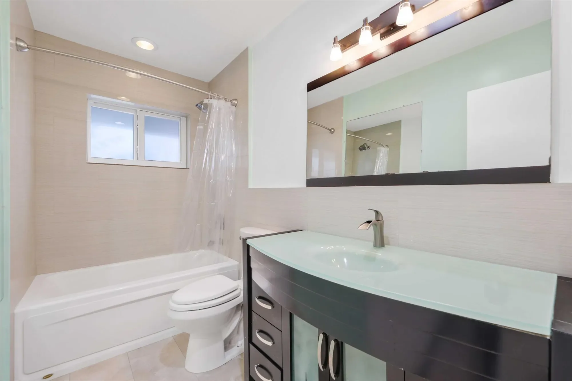 4220 NE 26th Terrace, Lighthouse Point, Florida, United States. - Photo 16